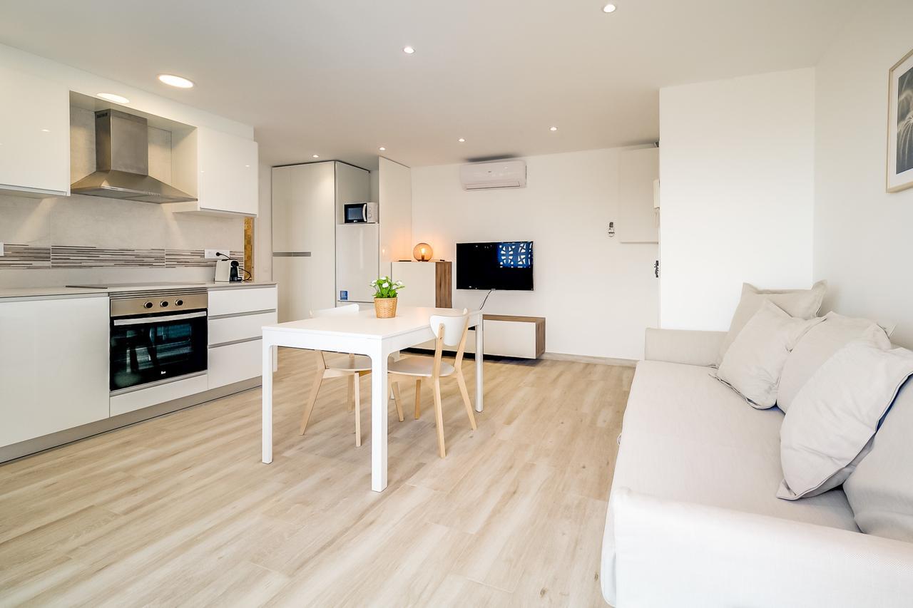 Hauzify I Apartament Rosa Dels Vents Santa Susanna Extérieur photo